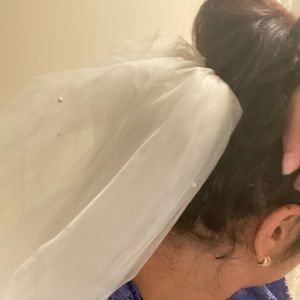 Swarovski crystals and pearls, 2-tier elb veil